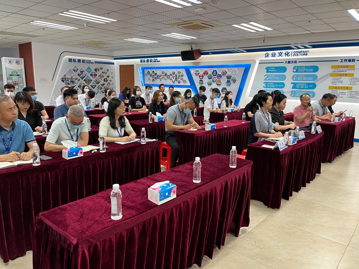 强强相助丨中工武大城乡妄想院向导莅临j9数字站交流履历谈相助